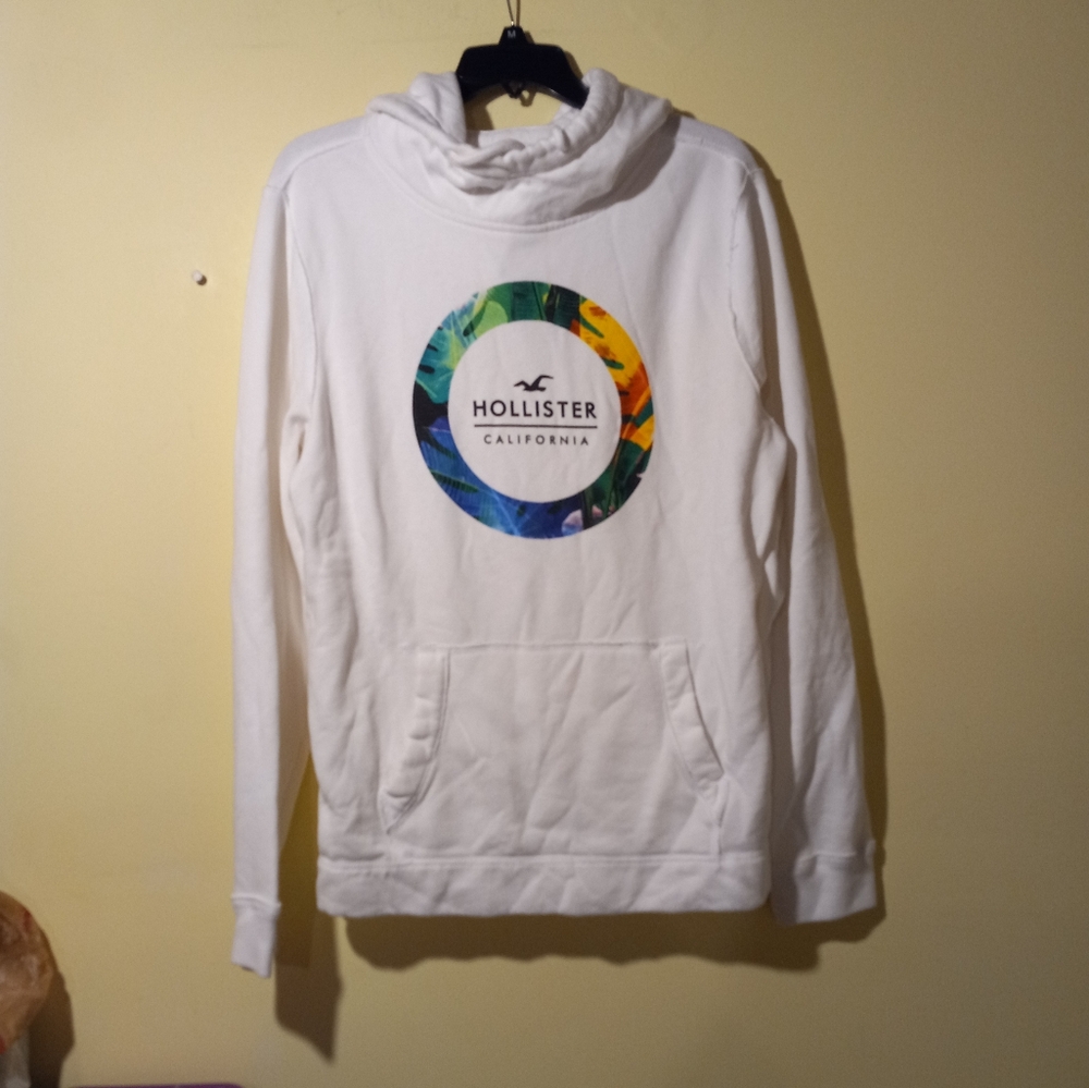 Women's Hollister California Pullover Hoodie.